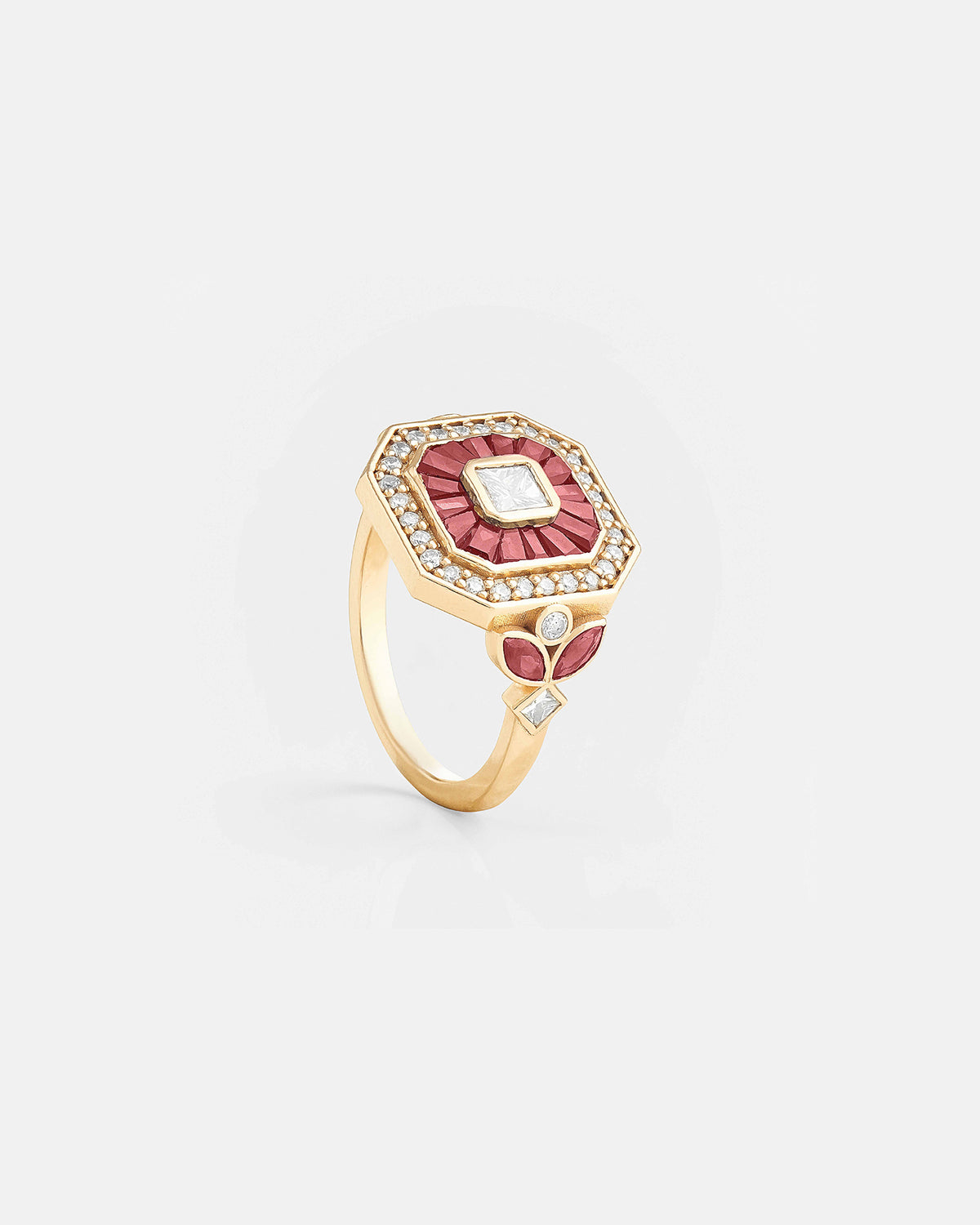 Majesté Ruby Ring